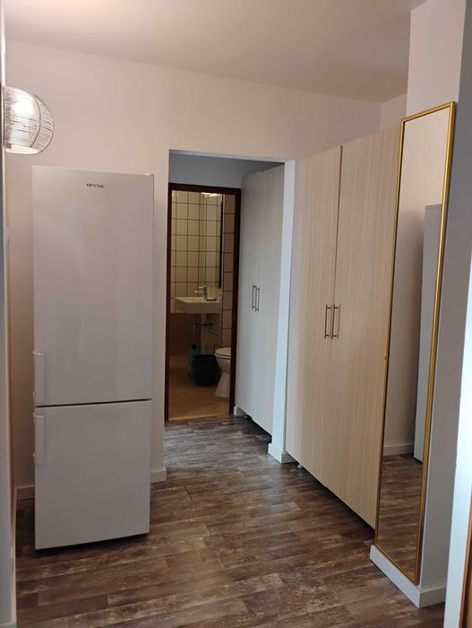 inchiriez apartament cu 2 camere etaj 1 str Progresul bl.B2
