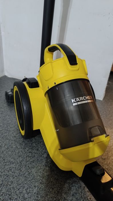 Пылесос Kärcher VC 3 Plus