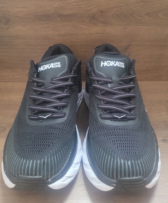 Много запазени!Дамски маратонки Hoka Bondi 7-39 1/3номер