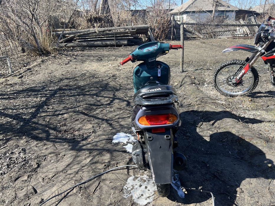 Продам скутер хонда СРОЧНО