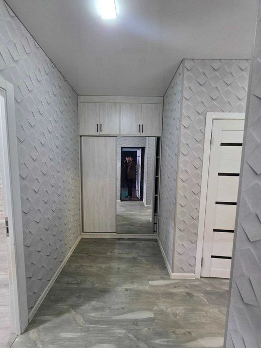 2 хоналик квартира 1-каватдан сотилади.Ор:6-МКР  Мадина