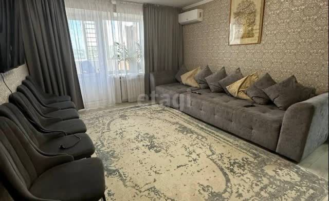 Продам 4 комнатную квартиру