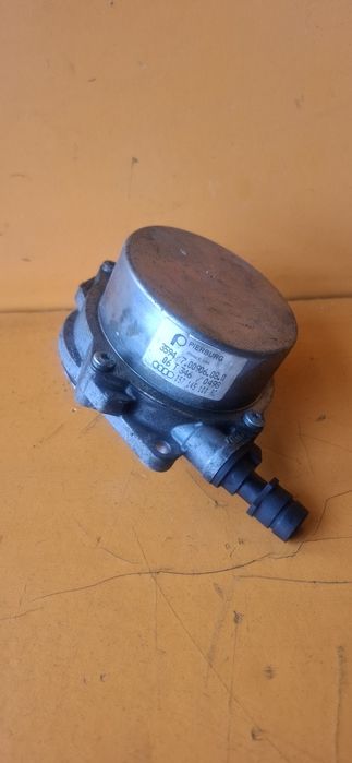 Вакуум помпа Pierburg — Audi A4 (B7/B8) / A5 (8T) / A6 (C6/4F) / A8 (D3/4E) / Q7 (4L), VW Touareg (7L) 2.7/3.0 TDI | OEM 057145100AC