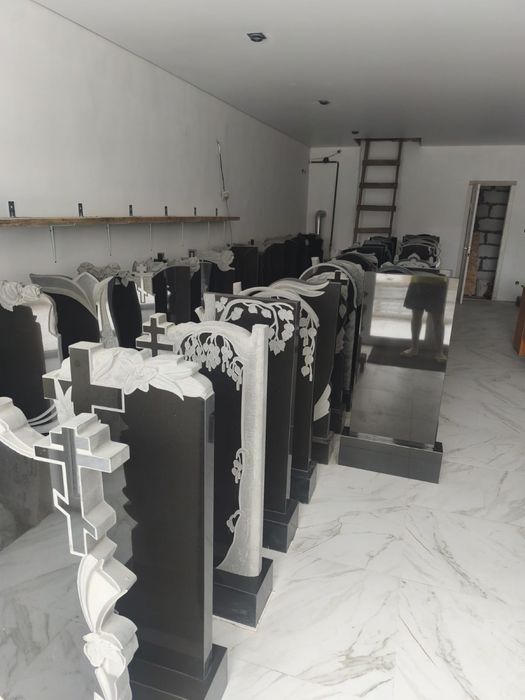 Памятники не дорого