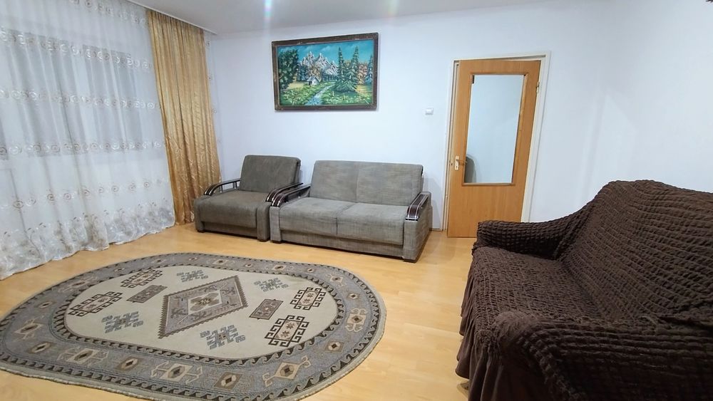 Ofer spre închiriere apartament cu 2 camere