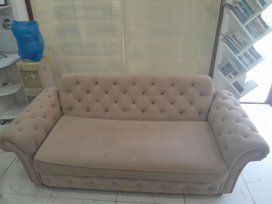 Stol stul Devan Sotiladi