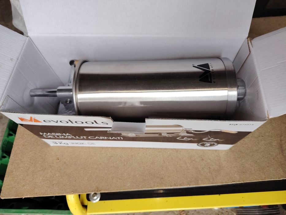 Mașină făcut carnati