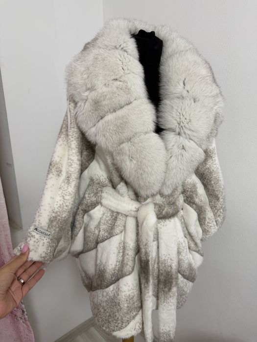 Haina Alcantara frost S M L