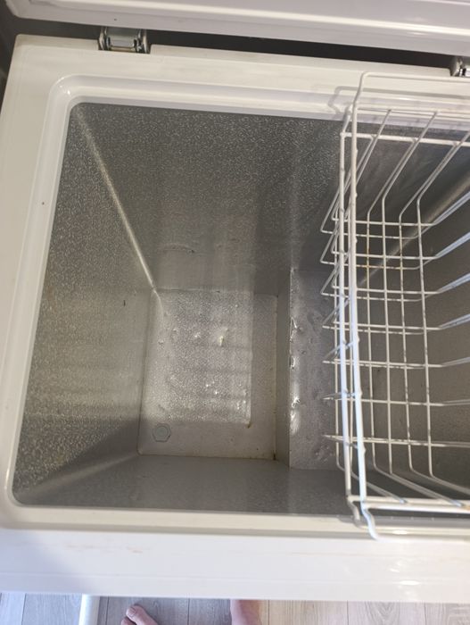 Продаю морозильную камеру