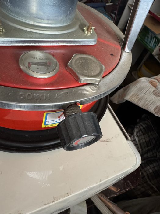 Продаю керосиневый обогреватель/ печь