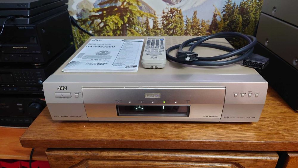 JVC HR-S9600 EU, videorecorder S-vhs, TBC Arad • OLX.ro