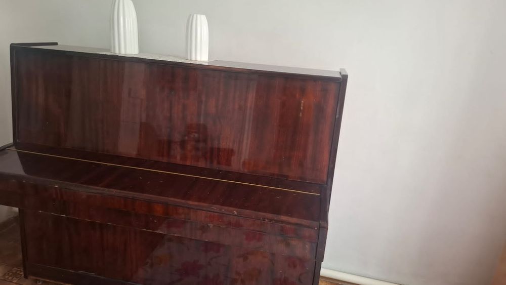 Пианино (производство Беларусь)