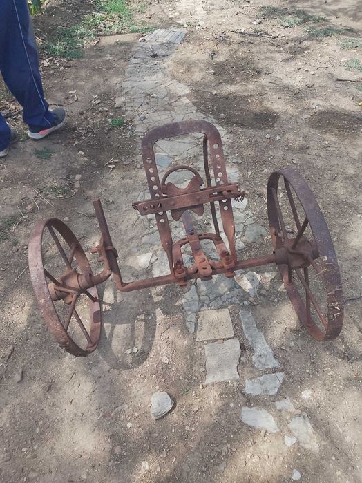 Възрожденски колесар,теглич за рало плуг