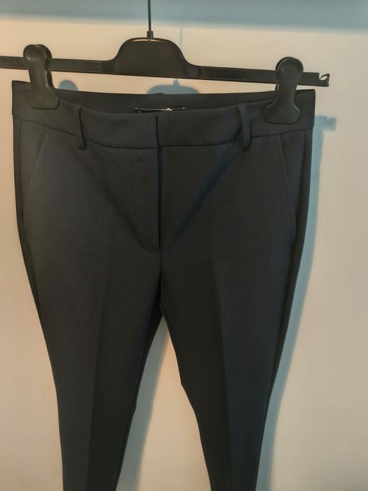 Pantaloni drepti cu pense