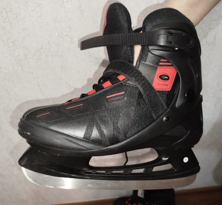 Продам коньки мужские