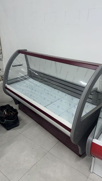 Витринные холодильники