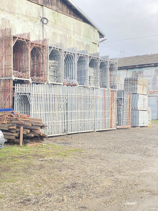 Inchiriez schela meralica, schela de inchiriat