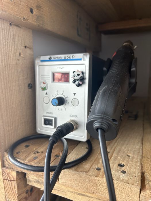 Stație de lipit cu aer cald Yarboly 858D - 700W (SMD Rework)