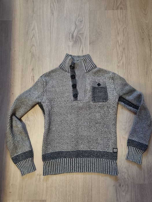 Марков пуловер р-р 140