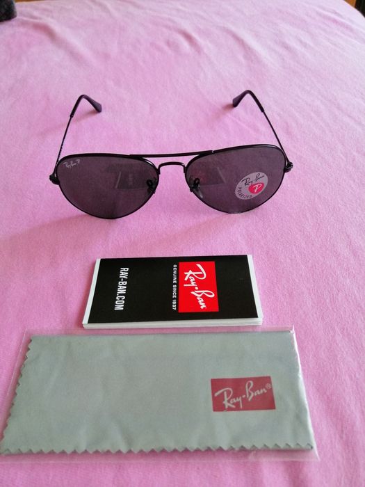Ochelari de soare Rayban noi.