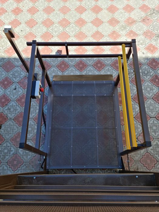 Подъёмники и пандус для инвалидов