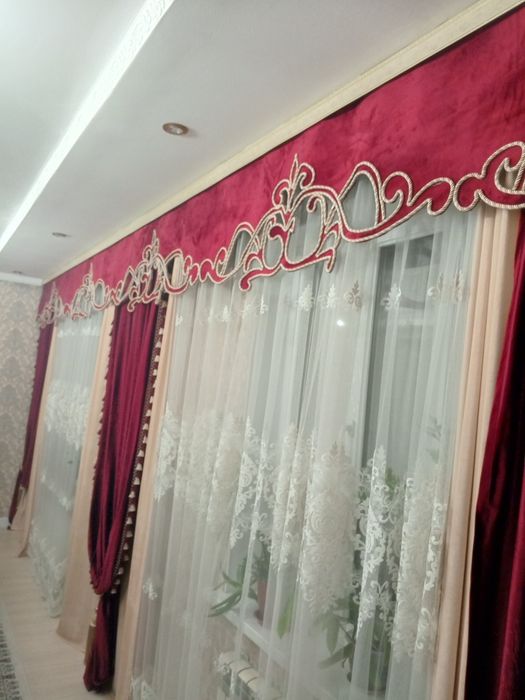 Шторы для зала б/у