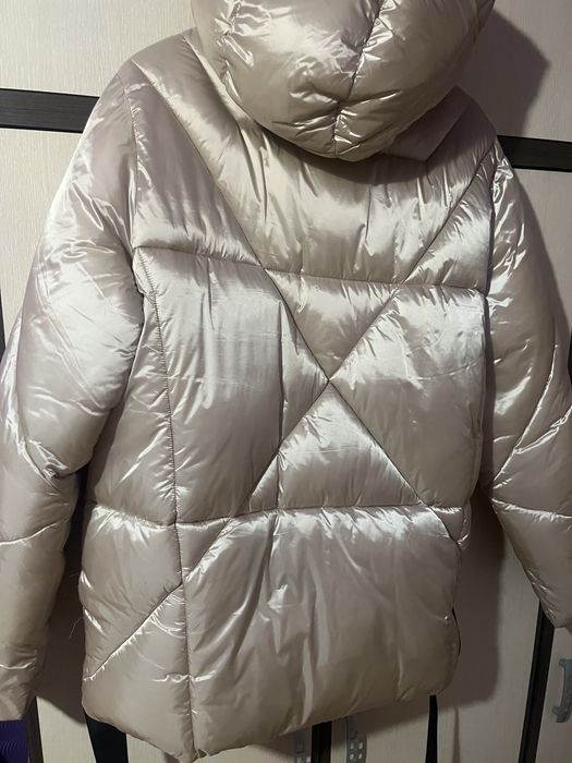 Ново яке Zhrill.