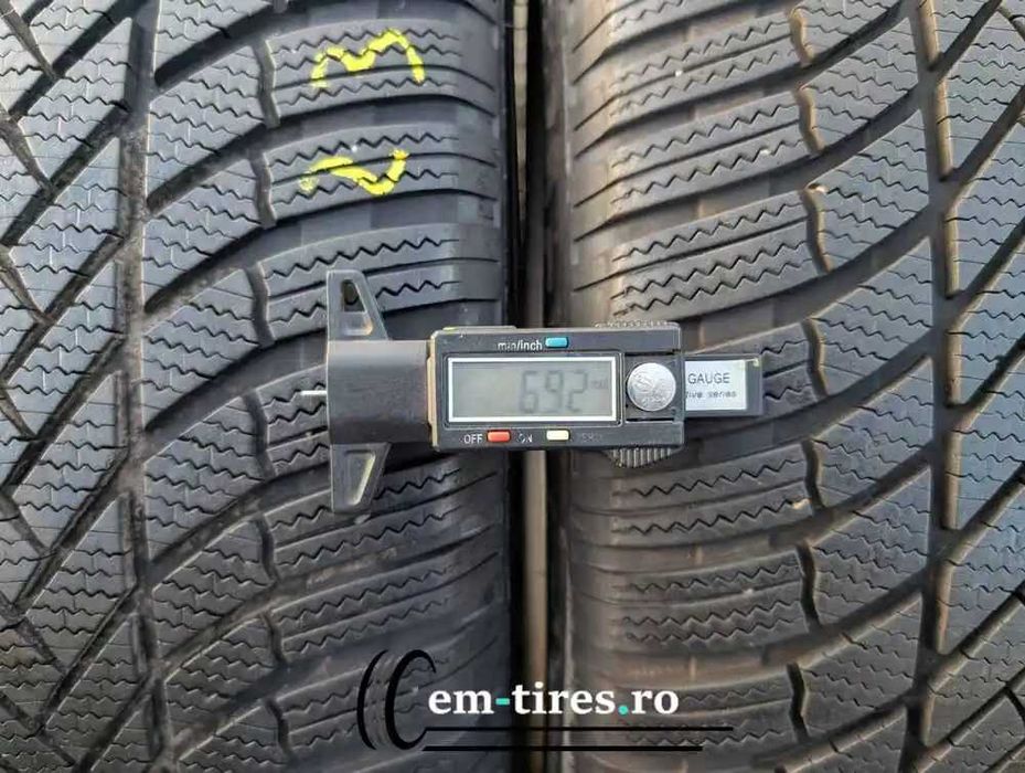 SET 2 Anvelope Iarna 235/55 R19 BRIDGESTONE Blizzak LM005 105H