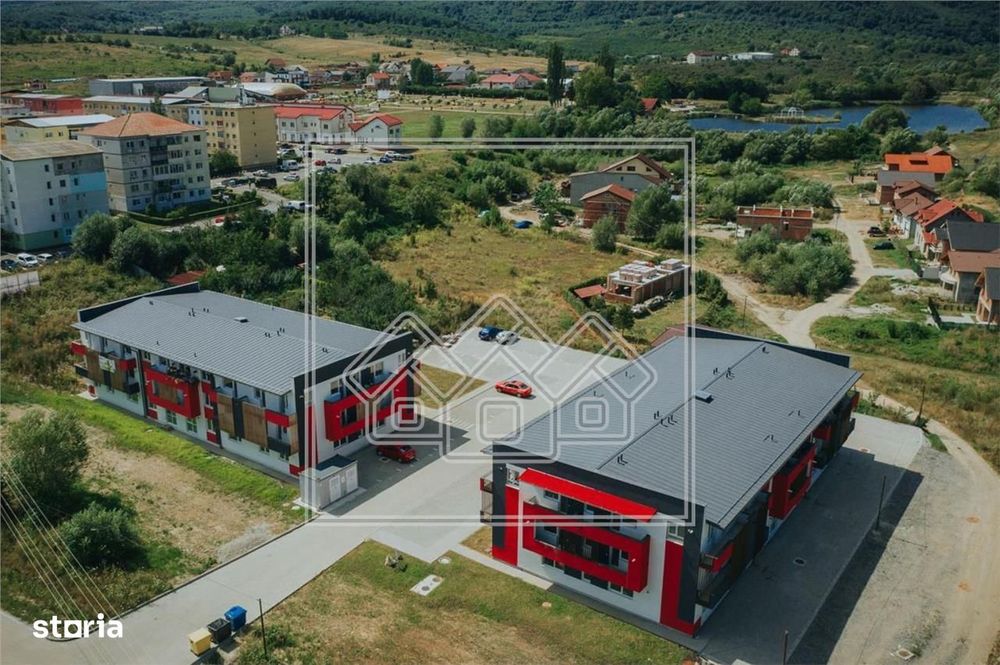 Ap la gri, 3 camere si balcon, etaj 1\/3, loc de parcare - Cisnadie