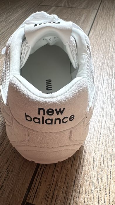 New balance/ miu miu