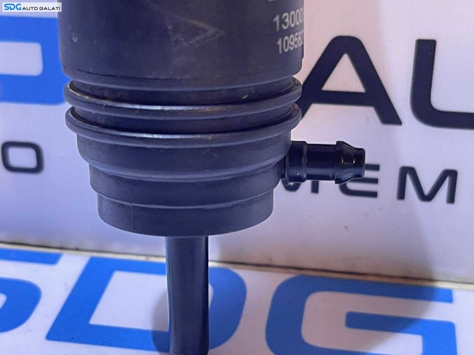 Pompa Pompita Motoras Vas Stropgel Lichid Parbriz BMW Seria 1 F20 F21 2010 - 2019 Cod 7345885 734588503 1095827S05