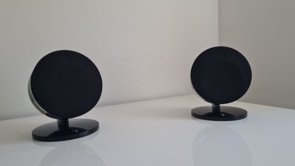 Vând 2 sateliți Focal Dome Compact speaker