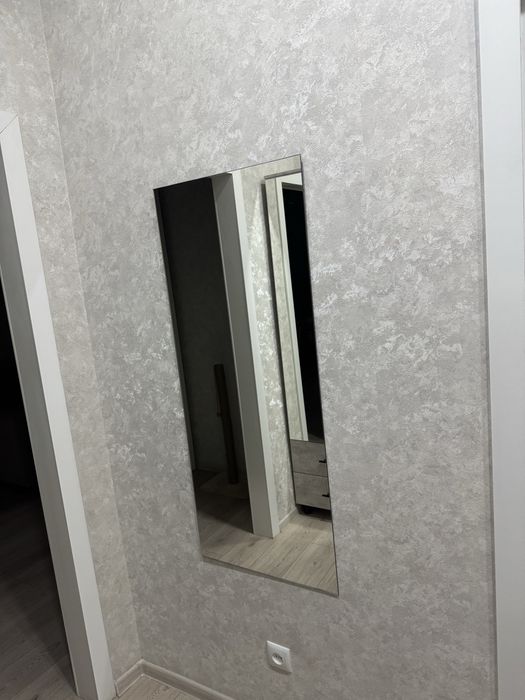 Продам зеркало отличное состояние