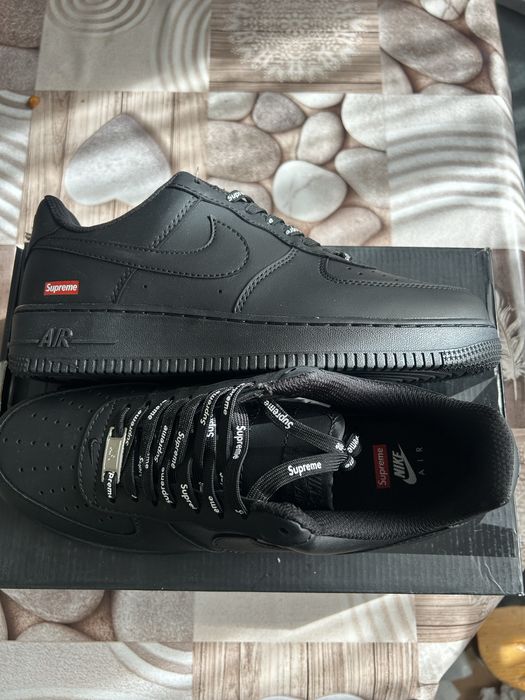 Black air force 1 supreme