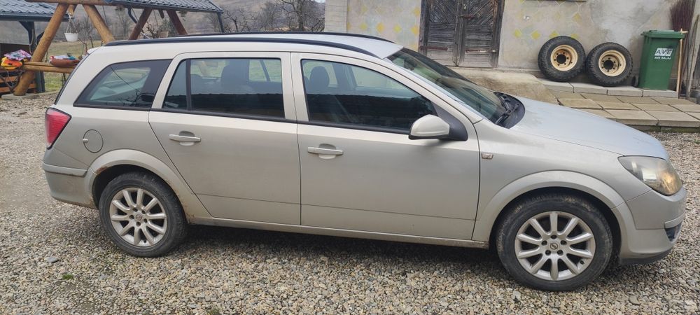 dezmembrez opel 17 cdti an 2005