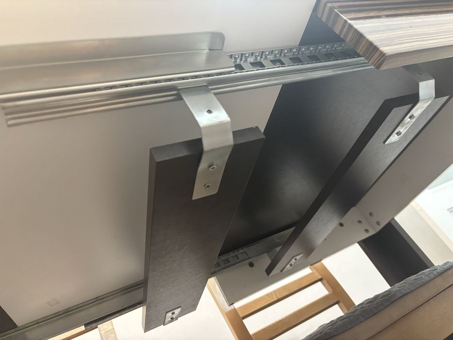 Продам кухонный стол ширина 75