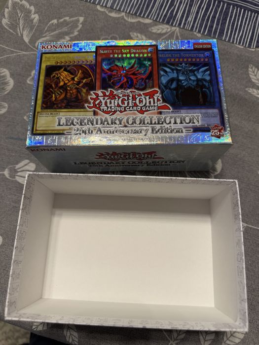 yu gi oh кутия + 250 common cards