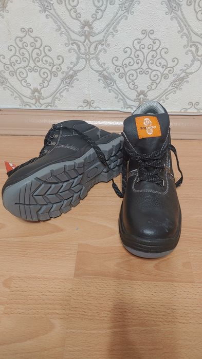 Рабочие спецботинки