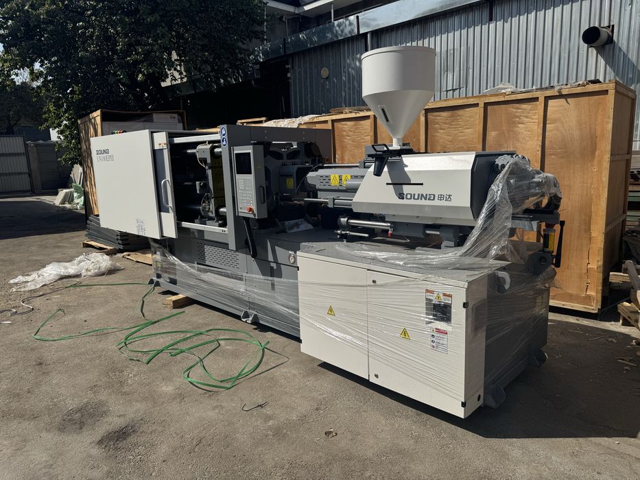 Термопластавтомать 180 Тонна