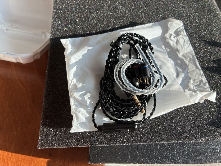 Слушалки IEM QKZ xHBB Hades