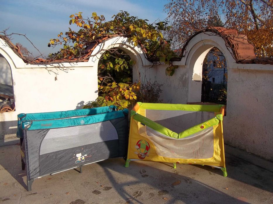 Детско  сгъваемо  легло легла  кошарка кошарки за ремонт или части