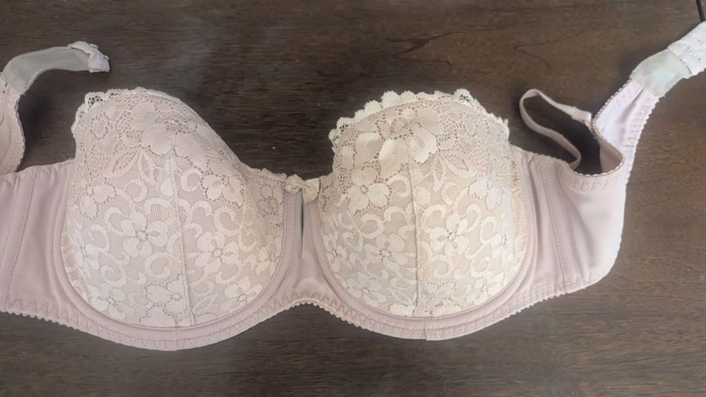 Продам фирменные бюстгальтеры