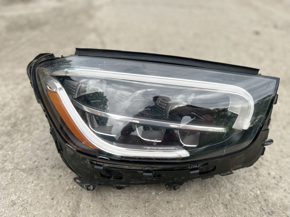Фар за Mercedes GLC W253/ Мерцедес ГЛЦ В253