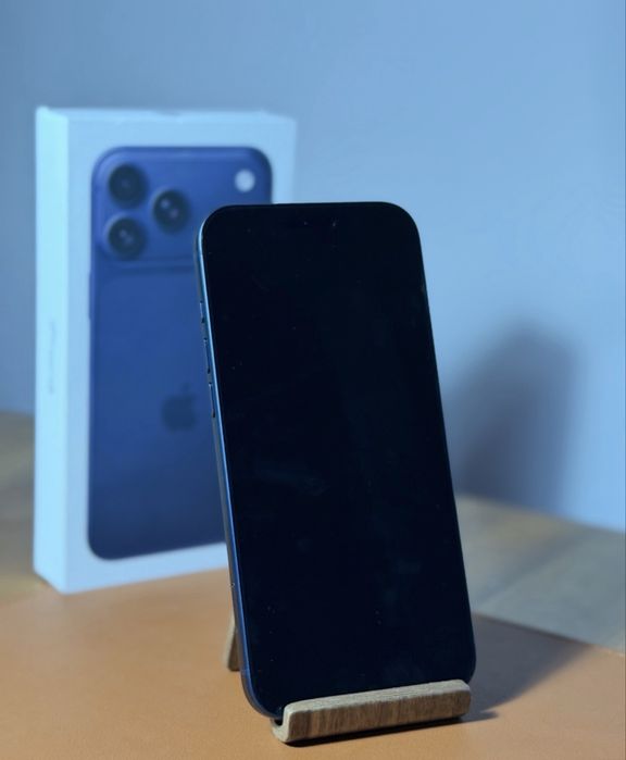  iPhone 17 PRO 256 GB • DEEP BLUE