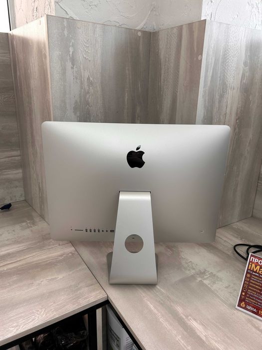 Продаётся Apple iMac 21.5" (конец 2013)