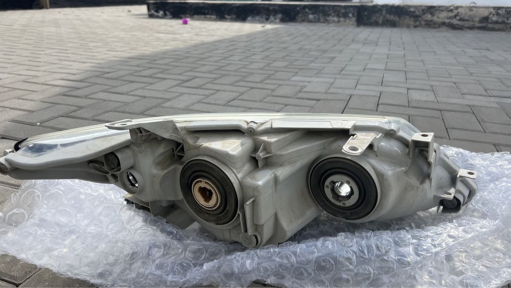 Фара оригинал камри 50 американец