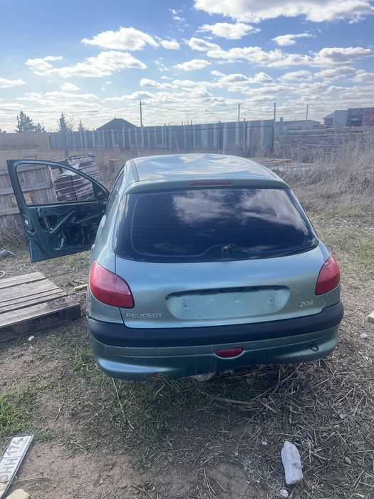 Peugeot 206 на запчасти