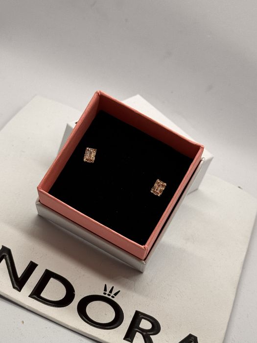 Пандора обеци Pandora