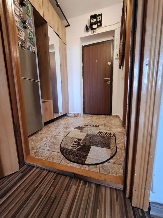 Garsoniera de vanzare far