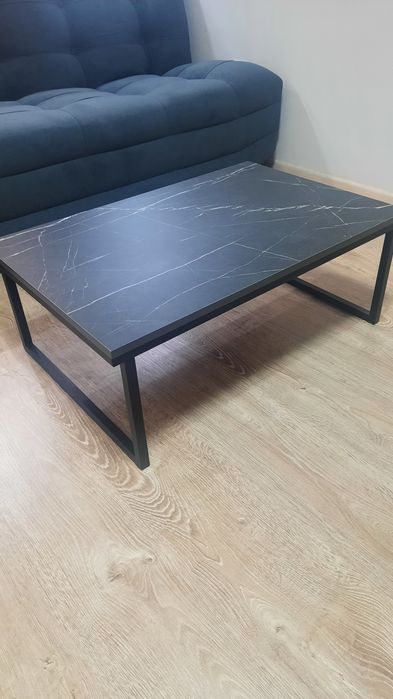 Столик  журнальный  в стиле лофт, новый.